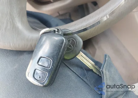 2008 Toyota Corolla Ce from USA, damaged, VIN 1NXBR32EX8Z938001